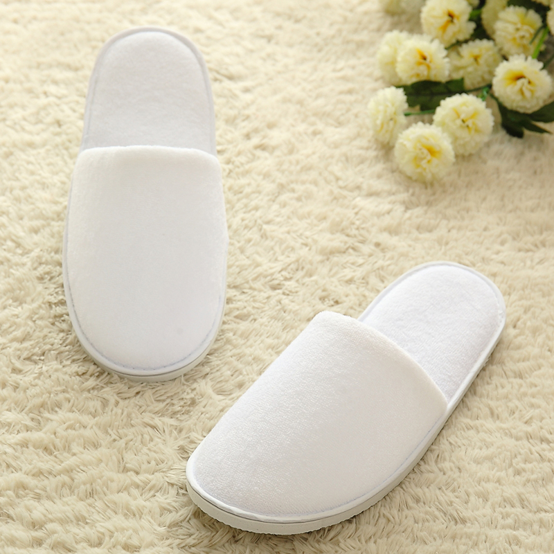 Non-disposable slippers cover head/open toe